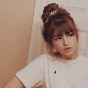 Meet your Posher, Isabella